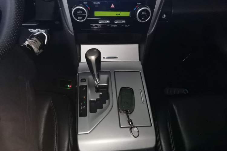 Used Toyota Camry 2012 Junrui 2.0S Radiant Edition Gear Lever