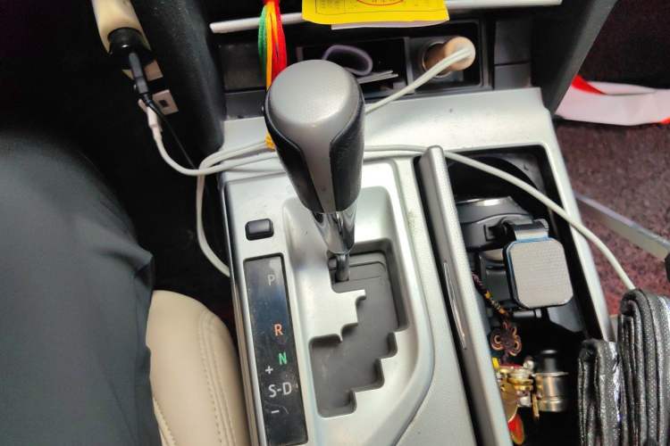 Used Toyota Camry 2012 Junrui 2.0S Radiant Edition Gear Lever