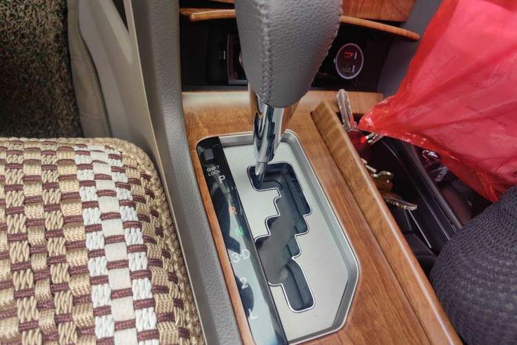 Used Toyota Camry 2012 200G Classic Luxury Edition Gear Lever