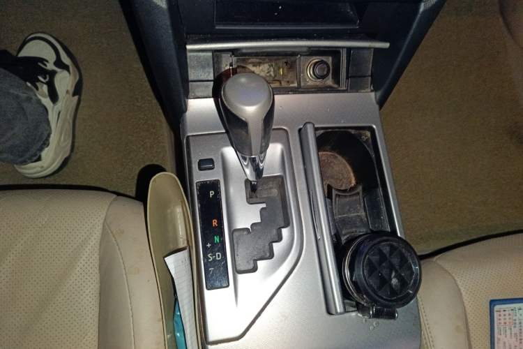 Used Toyota Camry 2012 Junrui 2.5S Activa Edition Gear Lever