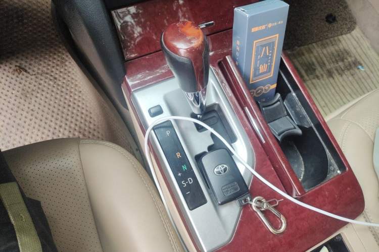 Used Toyota Camry 2012 2.5G Luxury Edition Gear Lever