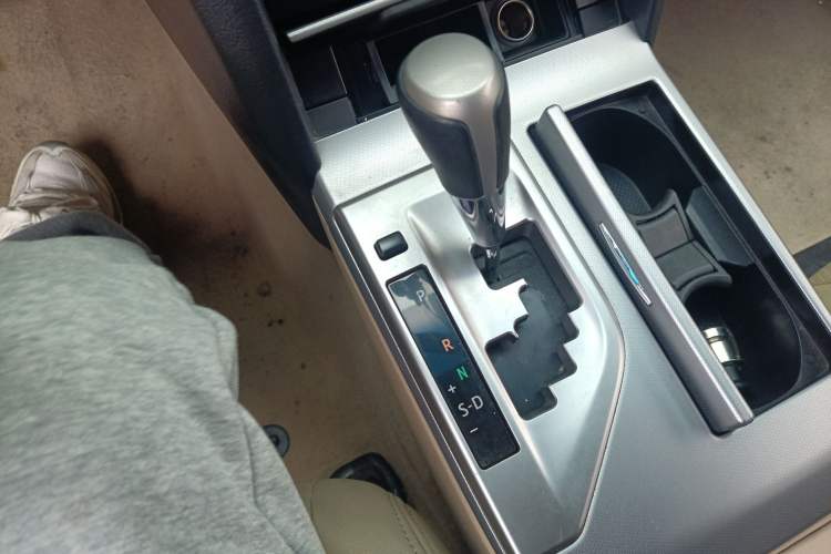 Used Toyota Camry 2012 Junrui 2.0S Radiant Edition Gear Lever