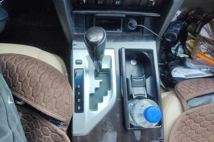 Used Toyota Camry 2012 Luxurious Edition 2.5HG Zunrui Gear Lever