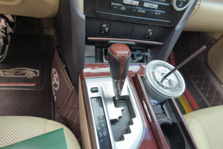 Used Toyota Camry 2012 2.5G Luxury Edition Gear Lever