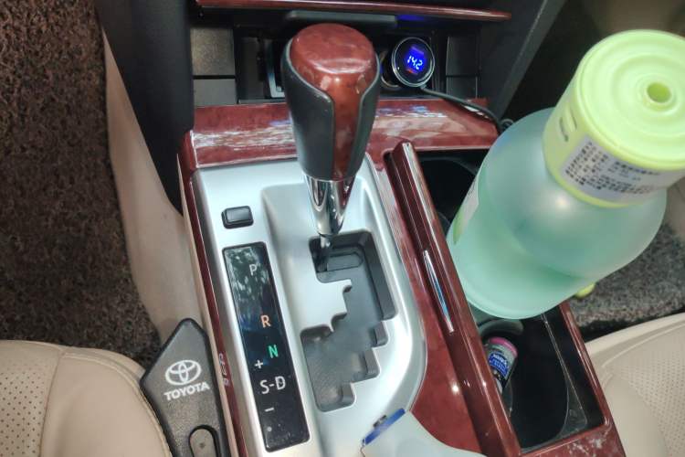 Used Toyota Camry 2012 2.5G Luxury Edition Gear Lever