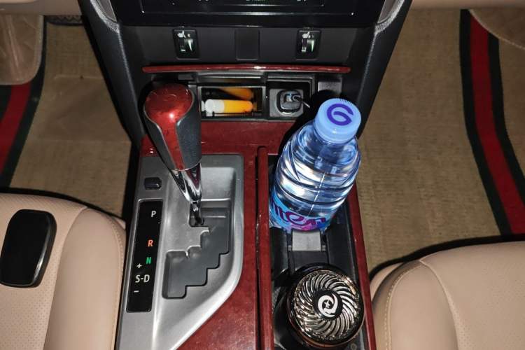 Used Toyota Camry 2012 2.5G Luxury Edition Gear Lever