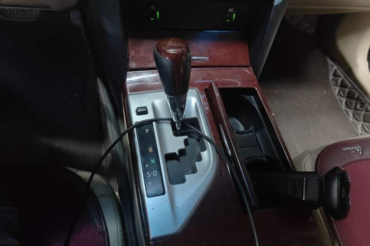 Used Toyota Camry 2012 2.0G Luxury Edition Gear Lever