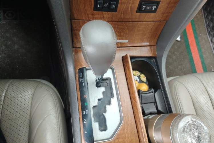 Used Toyota Camry 2012 200G Classic Luxury Edition Gear Lever