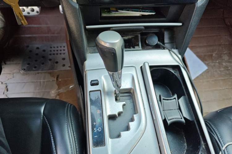 Used Toyota Camry 2012 Junrui 2.0S Radiant Edition Gear Lever