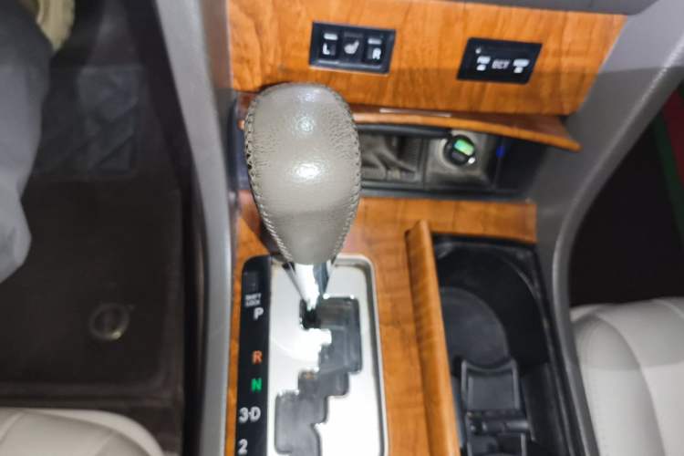Used Toyota Camry 2012 200G Classic Luxury Edition Gear Lever
