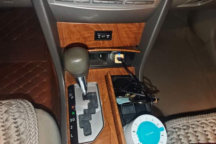 Used Toyota Camry 2012 200E Classic Elite Edition Gear Lever