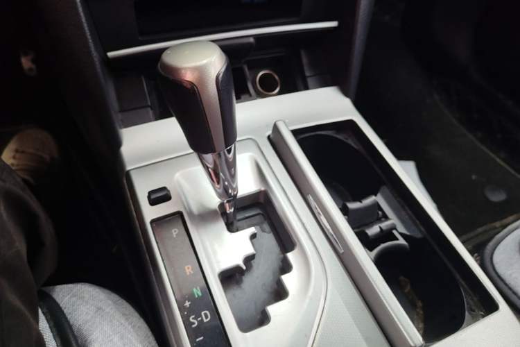 Used Toyota Camry 2012 Junrui 2.0S Radiant Edition Gear Lever
