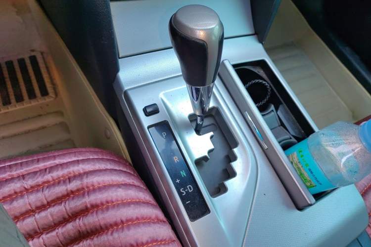 Used Toyota Camry 2012 Junrui 2.0S Radiant Edition Gear Lever