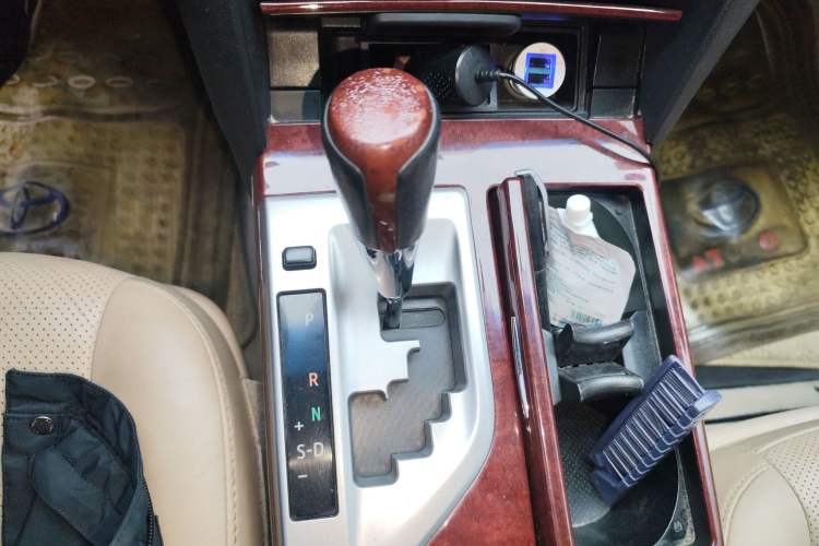Used Toyota Camry 2012 2.5G Luxury Edition Gear Lever