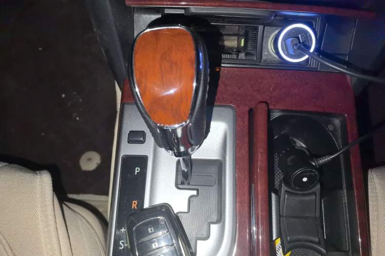 Used Toyota Camry 2012 2.5G Luxury Edition Gear Lever