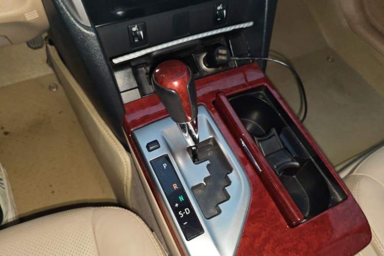 Used Toyota Camry 2012 2.5G Luxury Edition Gear Lever