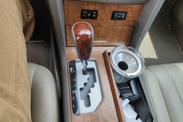 Used Toyota Camry 2012 200G Classic Luxury Edition Gear Lever