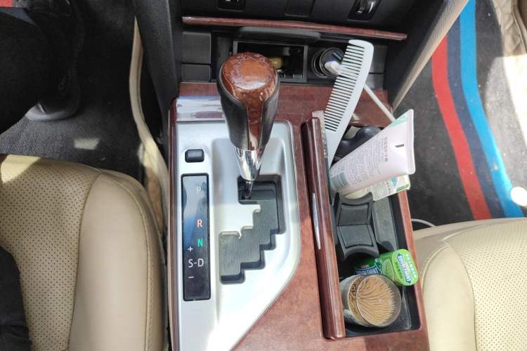 Used Toyota Camry 2012 2.5G Luxury Edition Gear Lever
