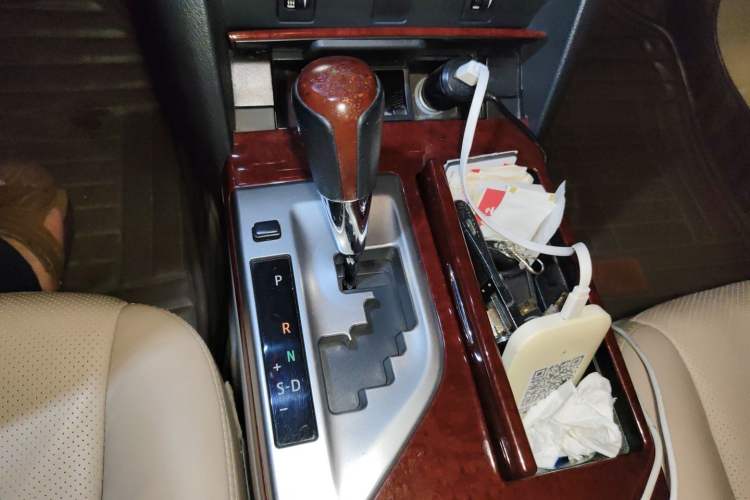 Used Toyota Camry 2012 2.5G Luxury Edition Gear Lever