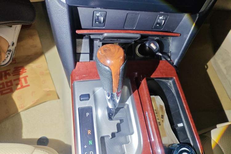 Used Toyota Camry 2012 2.0G Luxury Edition Gear Lever