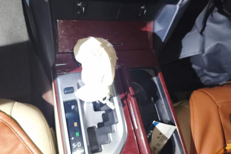Used Toyota Camry 2012 2.5G Luxury Edition Gear Lever