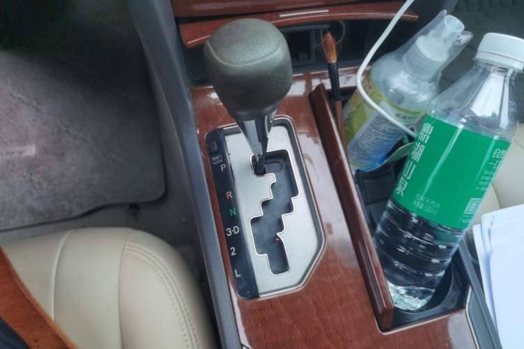 Used Toyota Camry 2012 200E Classic Elite Edition Gear Lever