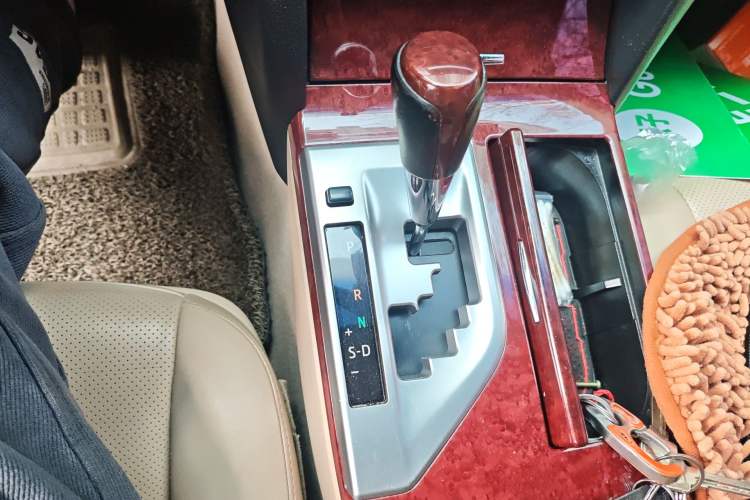 Used Toyota Camry 2012 2.5G Luxury Edition Gear Lever