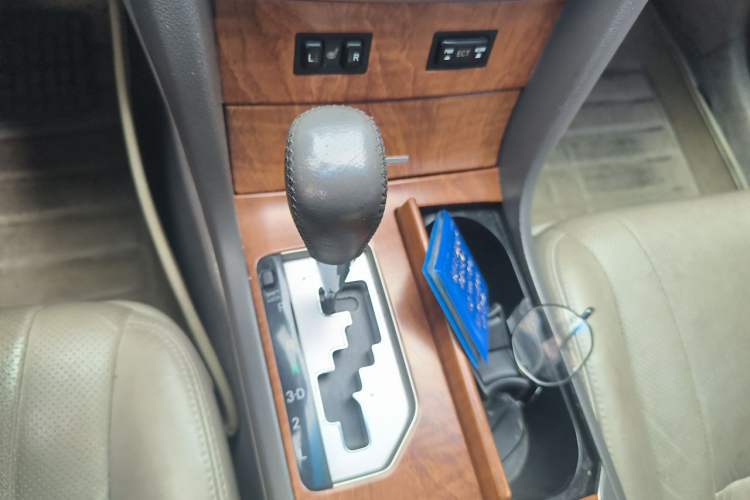 Used Toyota Camry 2012 200G Classic Luxury Edition Gear Lever