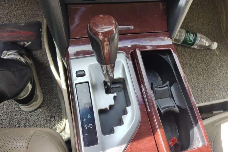 Used Toyota Camry 2012 2.5G Luxury Edition Gear Lever