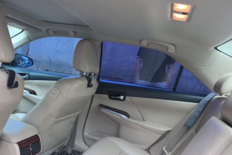 Used Toyota Camry 2012 2.5G Luxury Edition Headliner