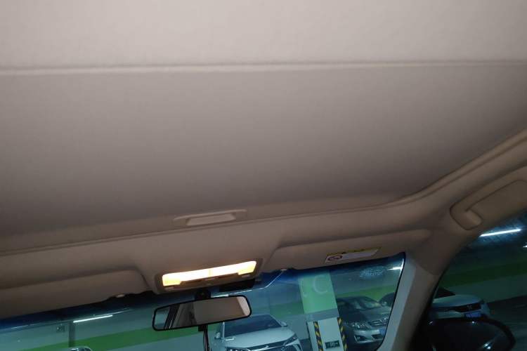 Used Toyota Camry 2012 2.5G Luxury Edition Headliner