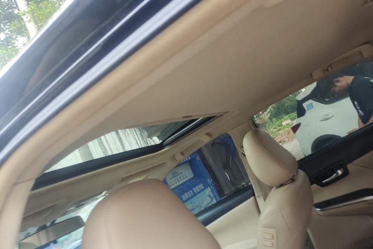 Used Toyota Camry 2012 2.5G Luxury Edition Headliner