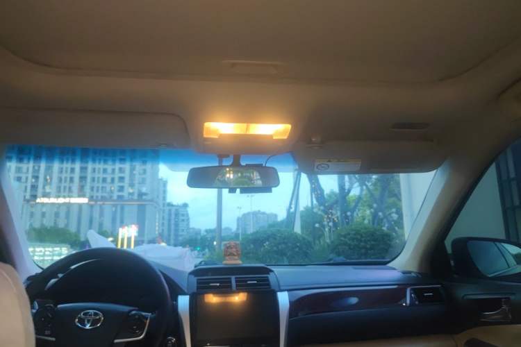 Used Toyota Camry 2012 2.0G Luxury Edition Headliner
