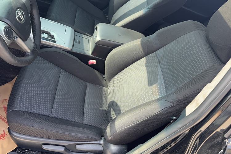 Used Toyota Camry 2012 Junrui 2.0S Radiant Edition Interior 1