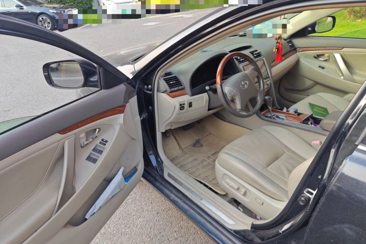 Used Toyota Camry 2012 200G Classic Luxury Edition Interior 3