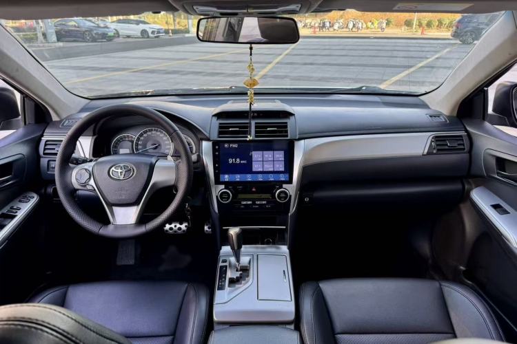 Used Toyota Camry 2012 Junrui 2.0S Radiant Edition Interior 4