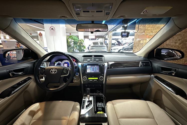 Used Toyota Camry 2012 Luxurious Edition 2.5HG Zunrui Interior 4