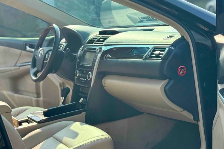Used Toyota Camry 2012 Luxurious Edition 2.5HG Zunrui Interior 6