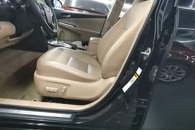 Used Toyota Camry 2012 Luxurious Edition 2.5HG Zunrui Left Front Seat