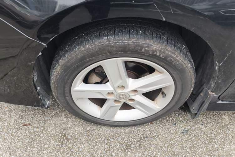 Used Toyota Camry 2012 Junrui 2.0S Radiant Edition Left Front Wheel Hub