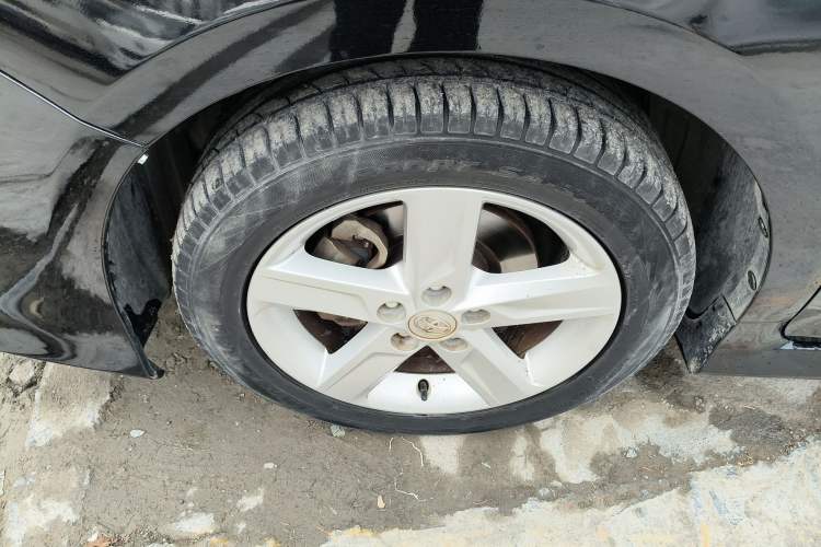 Used Toyota Camry 2012 Junrui 2.0S Radiant Edition Left Front Wheel Hub
