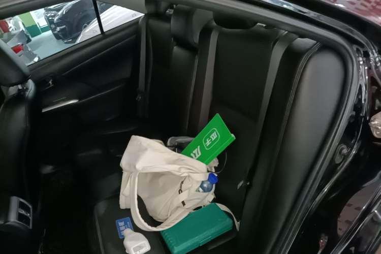 Used Toyota Camry 2012 Junrui 2.0S Radiant Edition Left Rear Seat