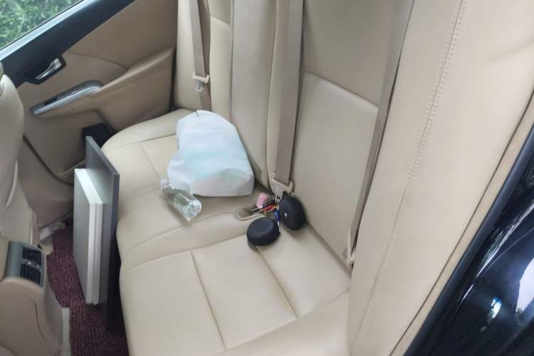 Used Toyota Camry 2012 Junrui 2.0S Radiant Edition Left Rear Seat