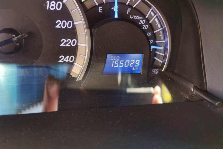 Used Toyota Camry 2012 Junrui 2.0S Radiant Edition Odometer Close Up