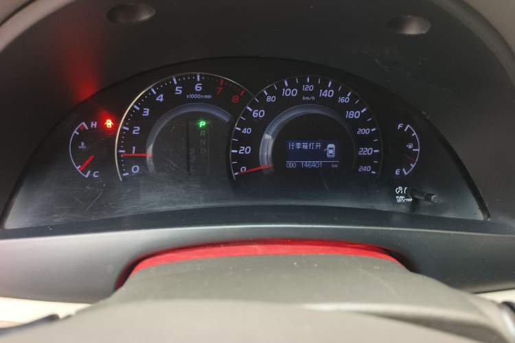 Used Toyota Camry 2012 200G Classic Luxury Edition Odometer Close Up