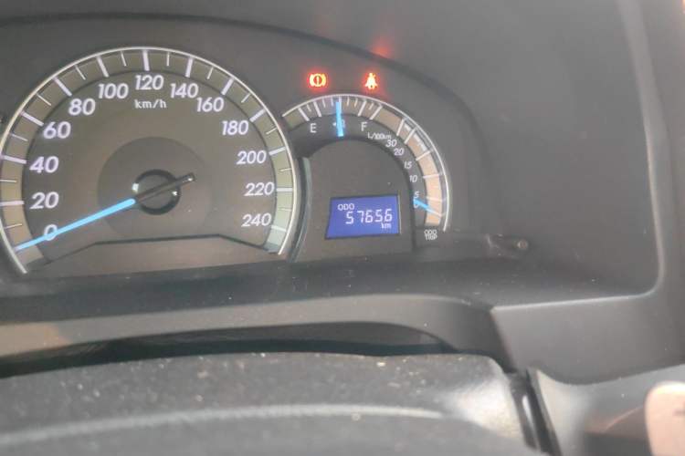 Used Toyota Camry 2012 Junrui 2.0S Radiant Edition Odometer Close Up