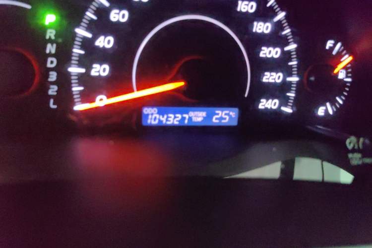 Used Toyota Camry 2012 200E Classic Elite Edition Odometer Close Up
