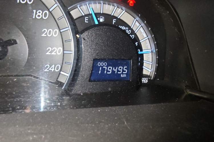 Used Toyota Camry 2012 Junrui 2.5S Activa Edition Odometer Close Up