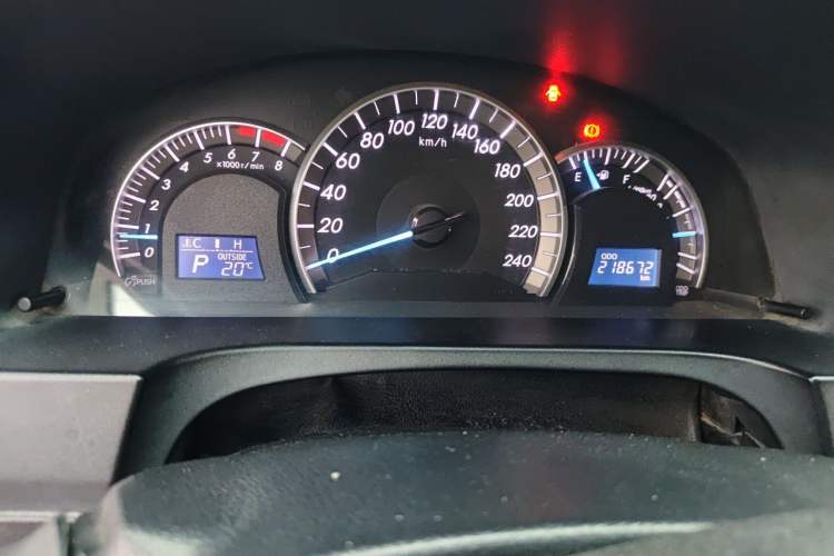 Used Toyota Camry 2012 Junrui 2.0S Radiant Edition Odometer Close Up