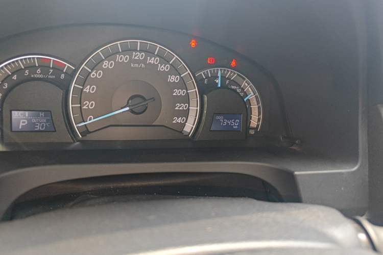 Used Toyota Camry 2012 Junrui 2.0S Radiant Edition Odometer Close Up